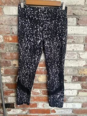 Gaiam High Rise Mesh Panel Cropped Leggings Black White Abstract Print Size S